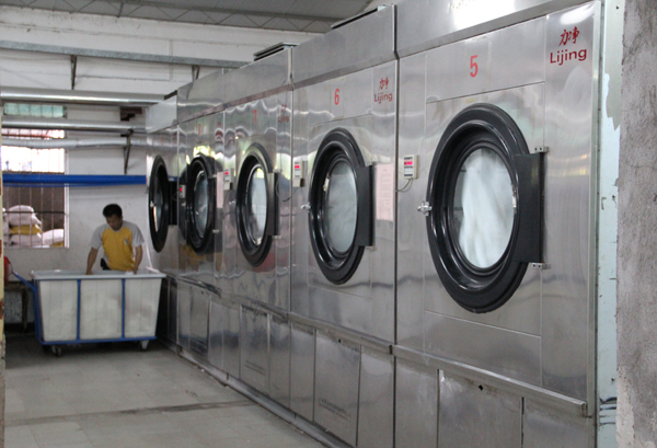 你會操作工業洗衣機，但是不一定會（huì）選擇洗滌劑