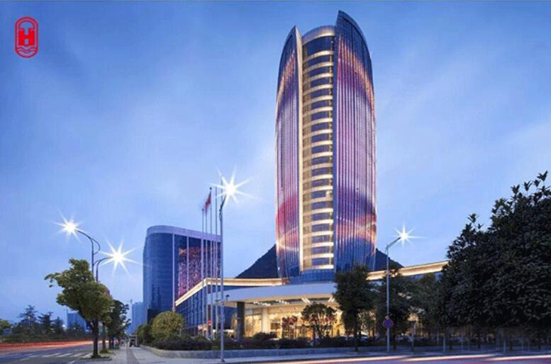 力（lì）淨工業洗衣機成功打入喜來登酒店洗（xǐ）衣房