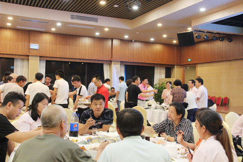 廣州市.17c嫩嫩草色视频洗滌機械有限公司中秋晚會